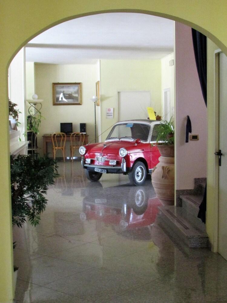 Il Grifo Hotel E Bisteccheria Toscana Montepulciano Luaran gambar