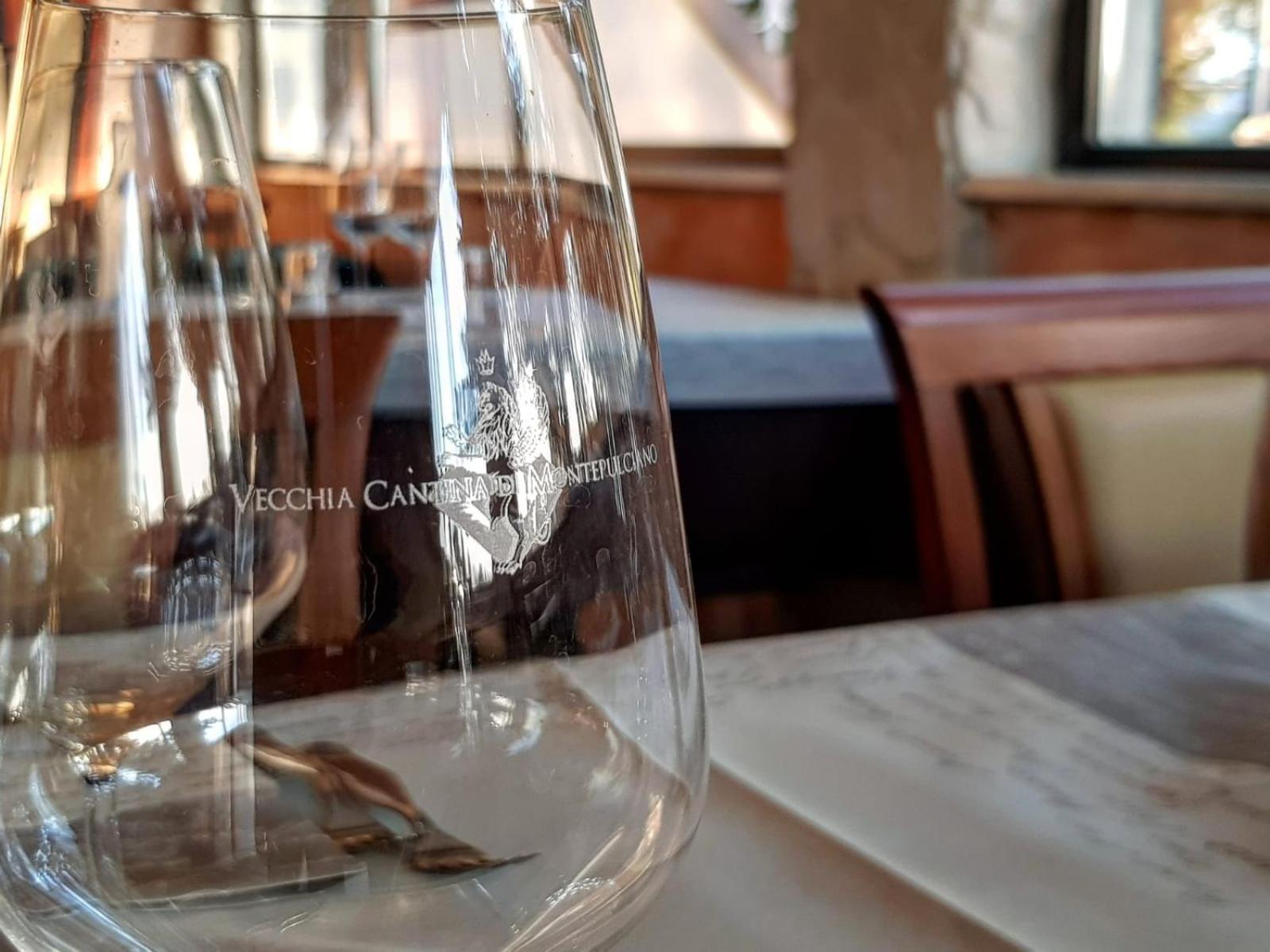 Il Grifo Hotel E Bisteccheria Toscana Montepulciano Luaran gambar