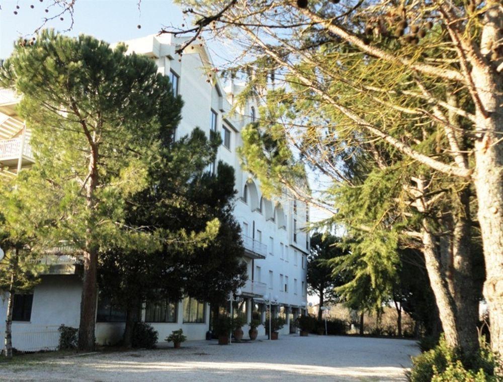 Il Grifo Hotel E Bisteccheria Toscana Montepulciano Luaran gambar